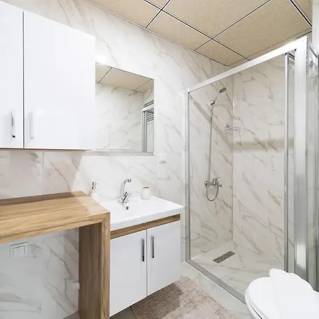 Central And Modern Apartment Near Popular Attractions In Muratpasa, Antalya *
